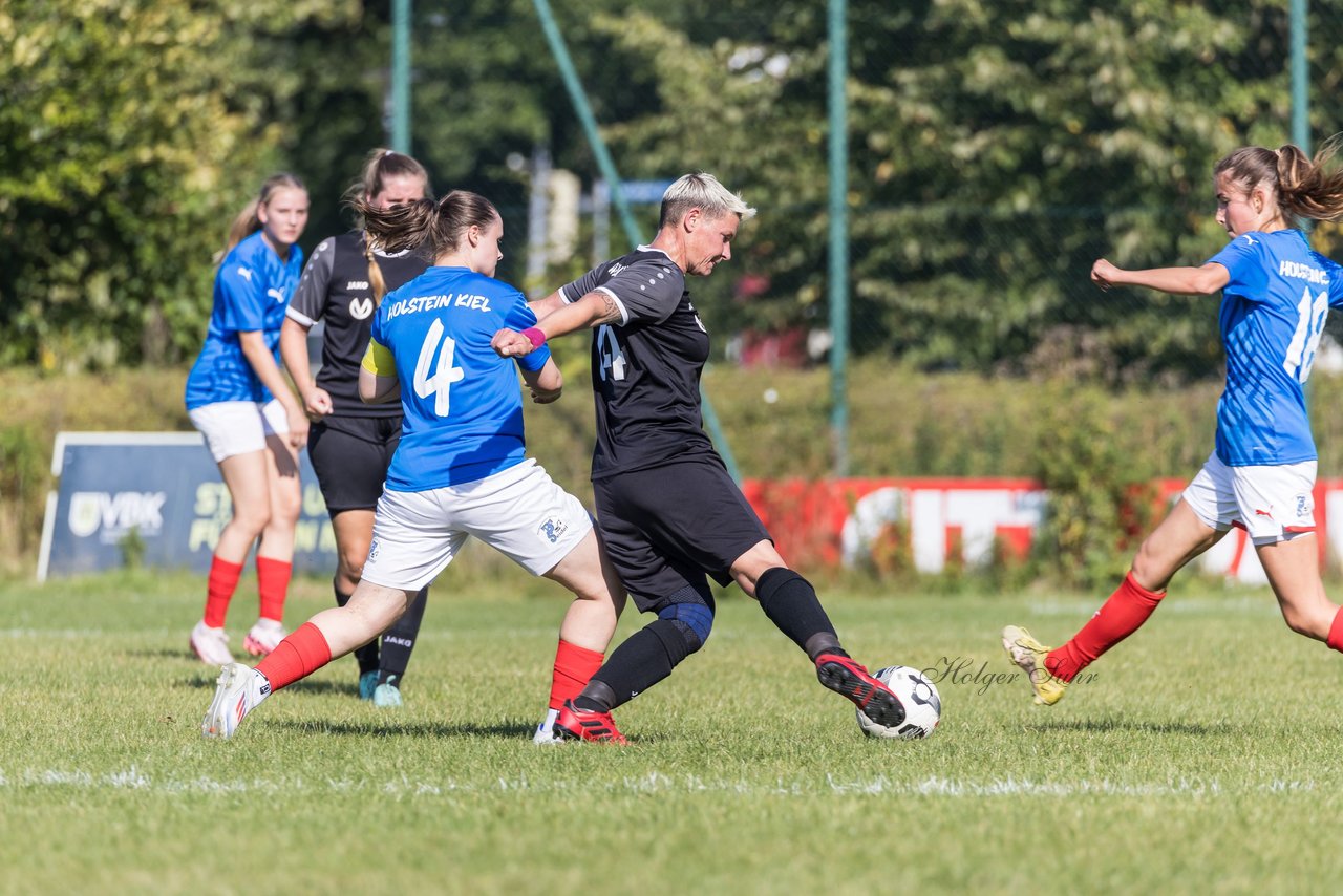 Bild 141 - F Holstein Kiel 2 - SSG Rot-Schwarz Kiel 2 : Ergebnis: 5:0